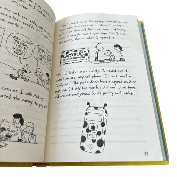 Diary of a Wimpy Kid: Dog Days by Jeff Kinney - Picture 4 of 11